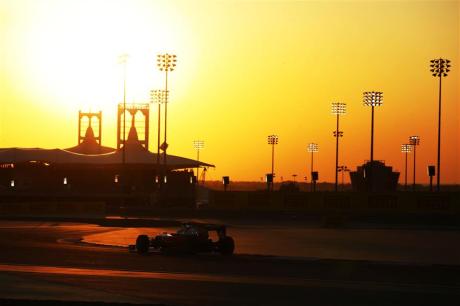 The sun sets in Bahrain c/o James Moy Photography